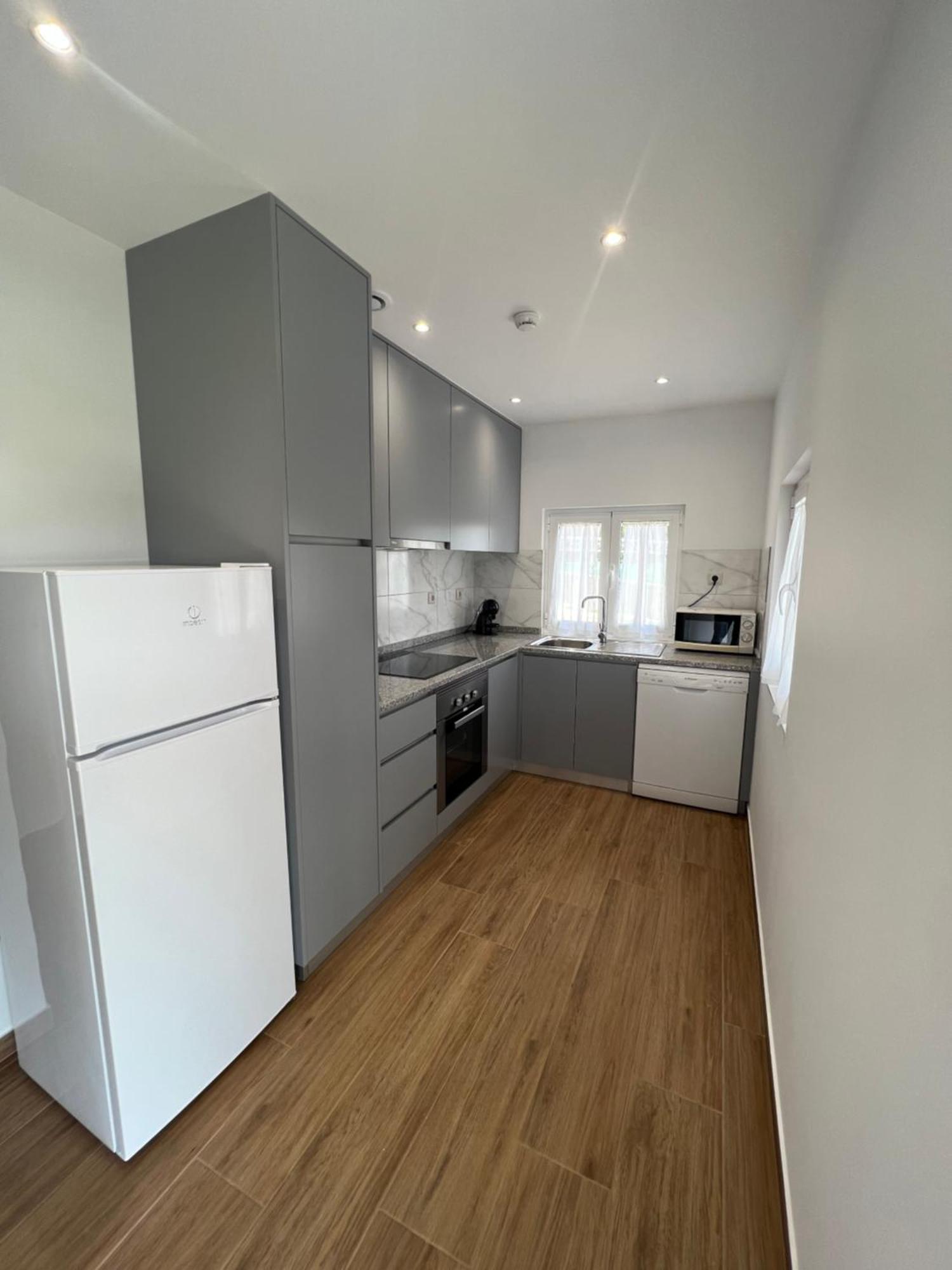 Funileiro, Apartamentos E Quartos Amares Eksteriør bilde
